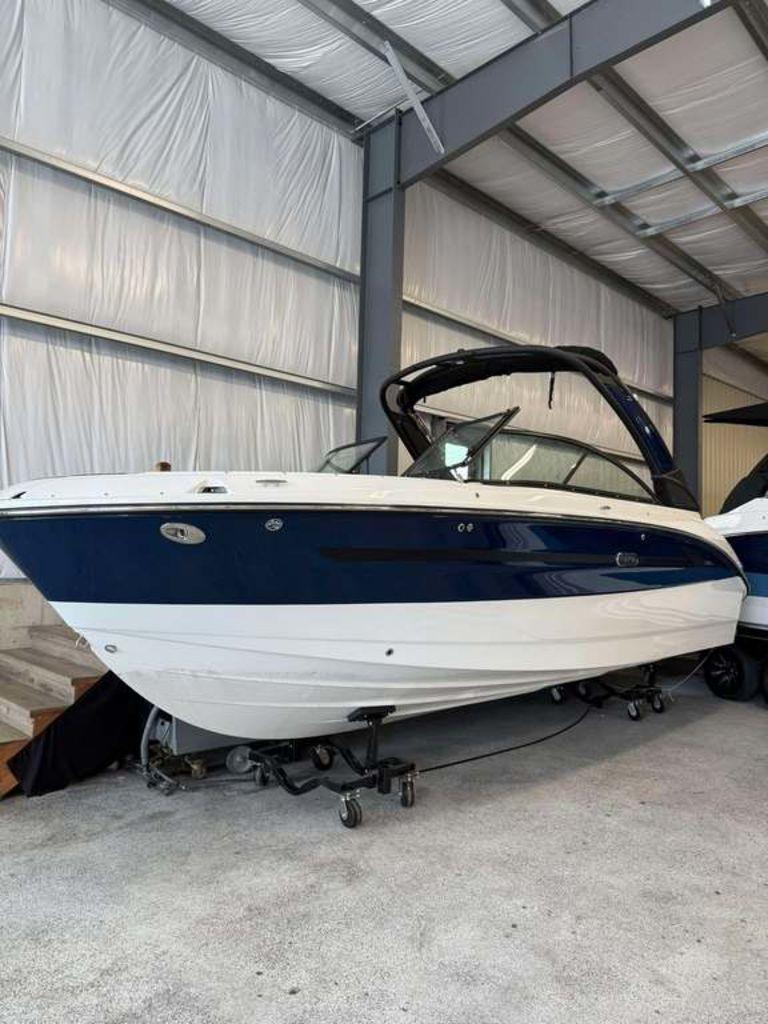2025 Sea Ray SDX 250 Surf