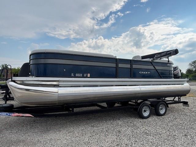 2020 Crest Classic DLX 240 SLC