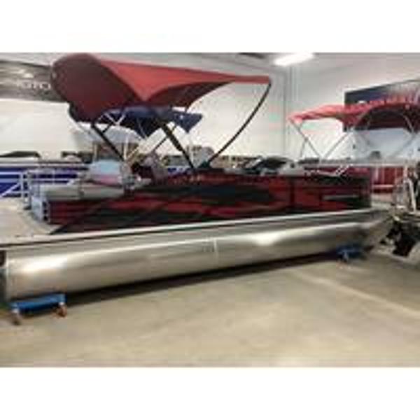2023 Bennington L Bowrider 23 Swingback