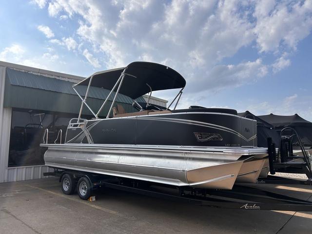2025 Avalon LSZ Cruise Rear Bench 21 FT