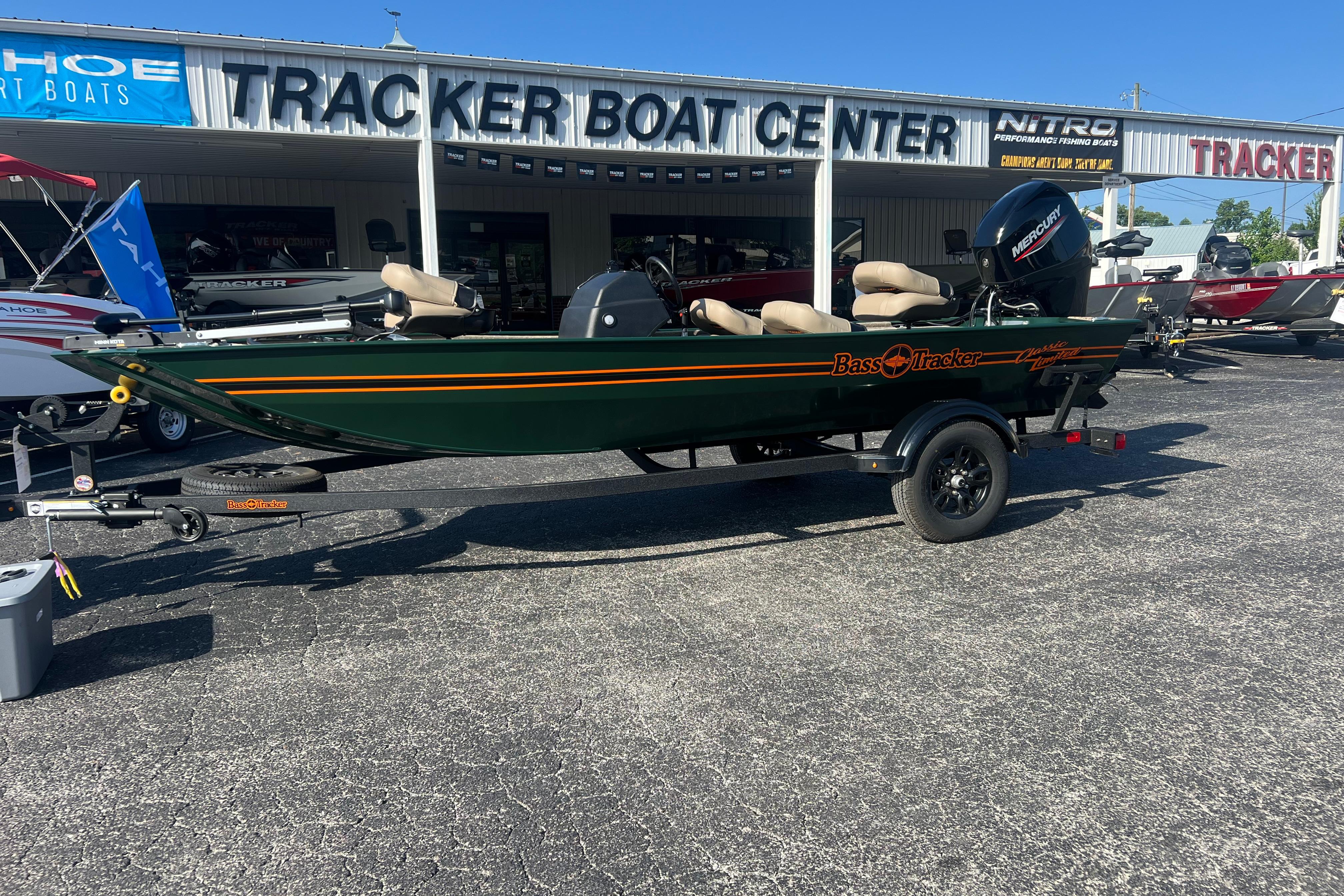 Tracker Bass Tracker Classic Limited 2026 Tracker Bass Tracker Classic Limited boat displayed at Tracker Boat Center.