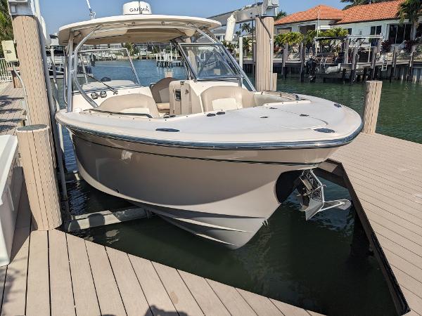 2012 Grady-White Freedom 307