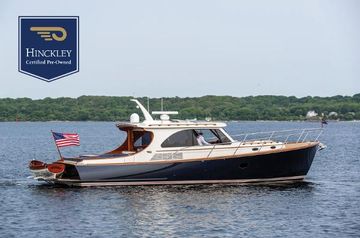 2014 Hinckley Talaria 43