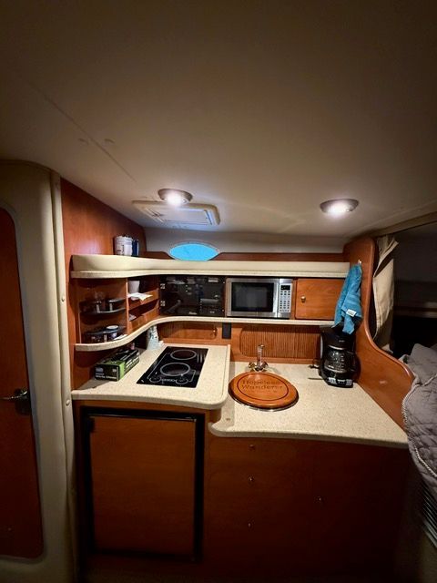 2006 Rinker 342 Express Cruiser