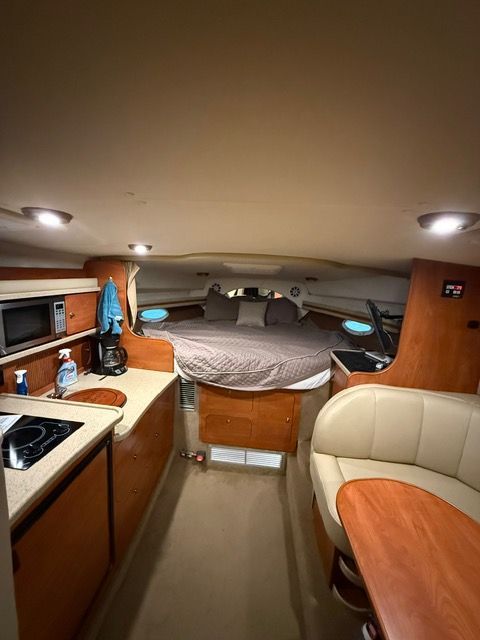 2006 Rinker 342 Express Cruiser