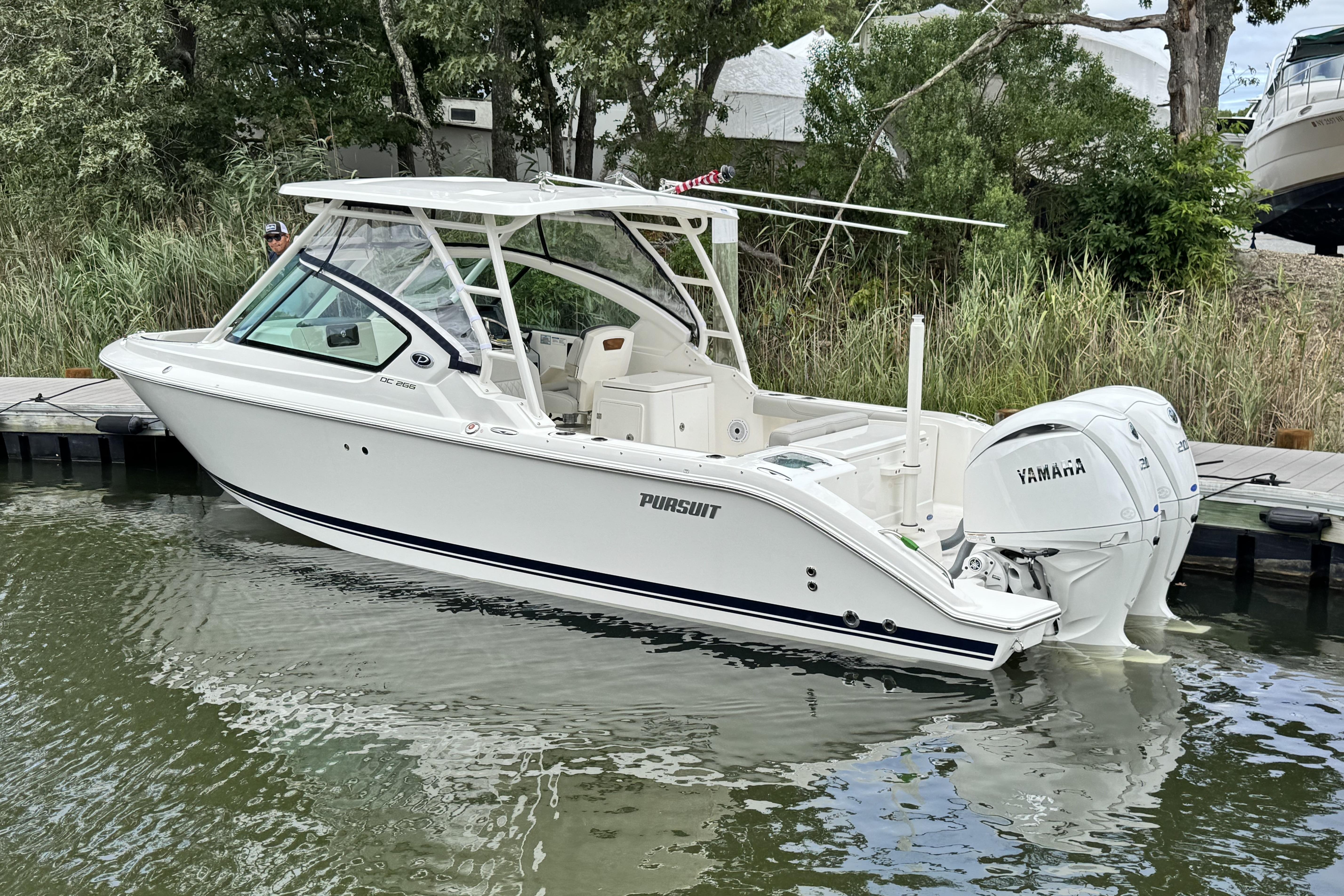 2026 Pursuit DC 266 Dual Console