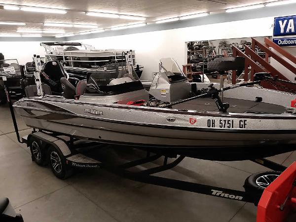 2021 Triton 206 Allure