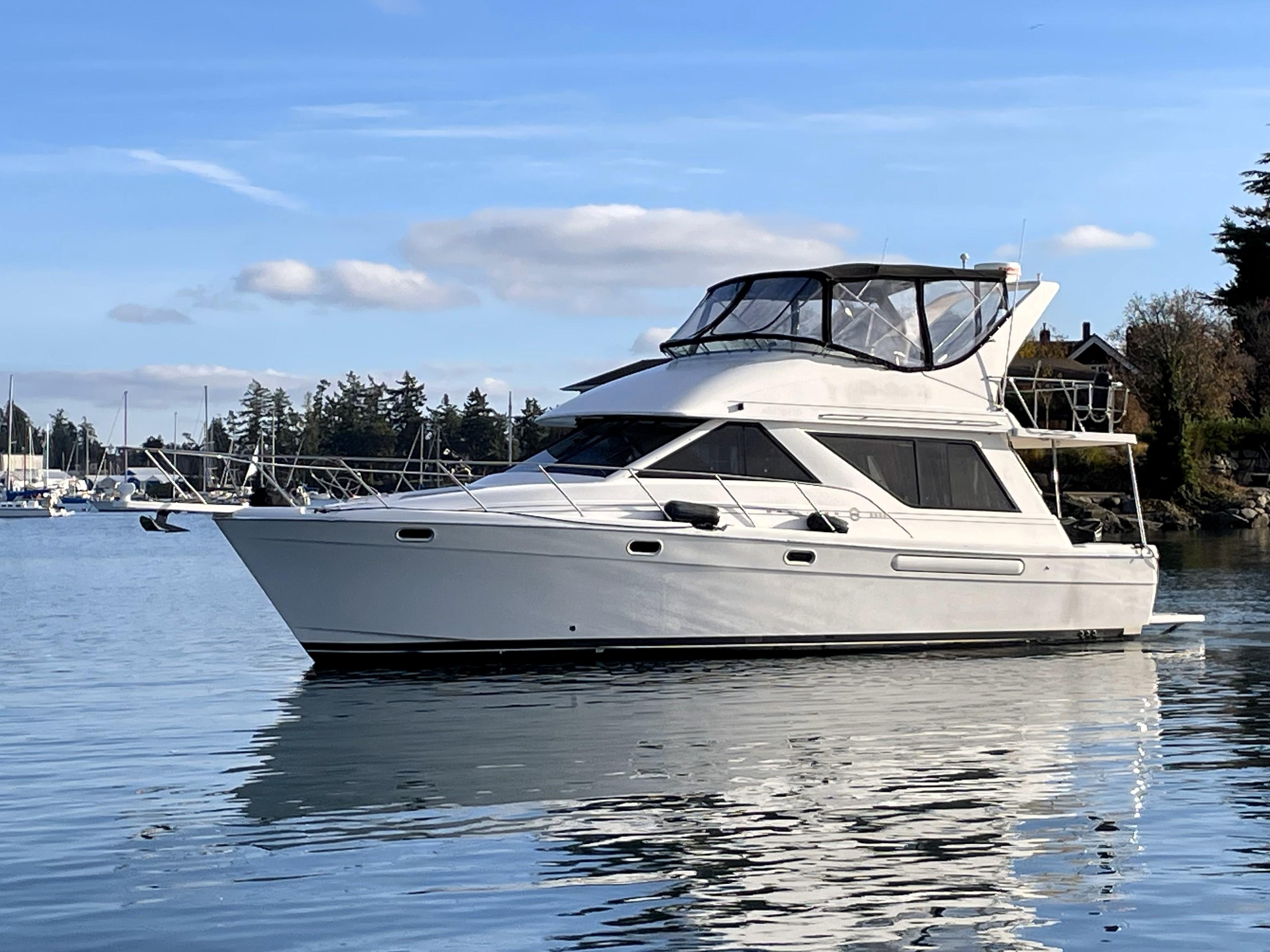 1995 Bayliner 3988 Command Bridge, North Saanich British Columbia ...