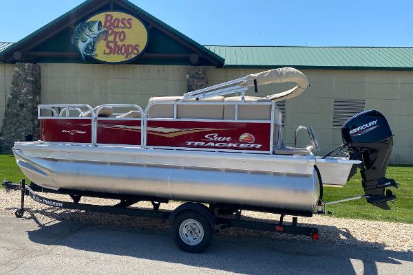 2025 Sun Tracker Bass Buggy 16 XL Select