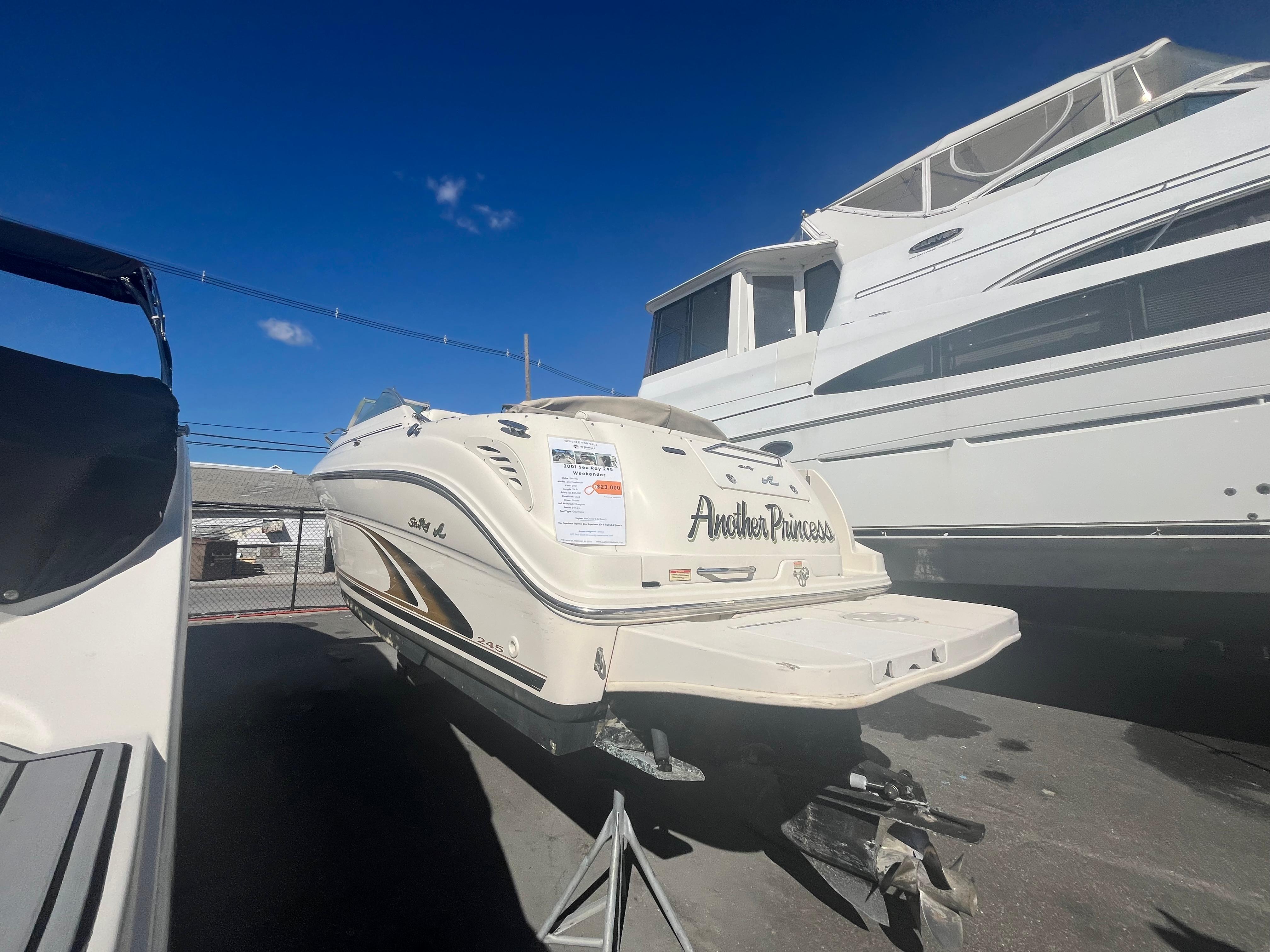 2001 Sea Ray 245 Weekender