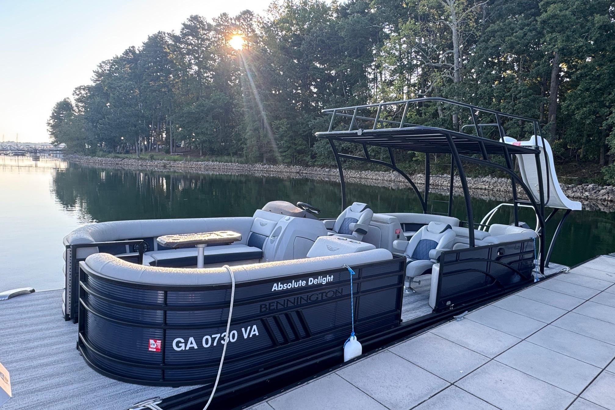 2025 Bennington 26 L Top Deck