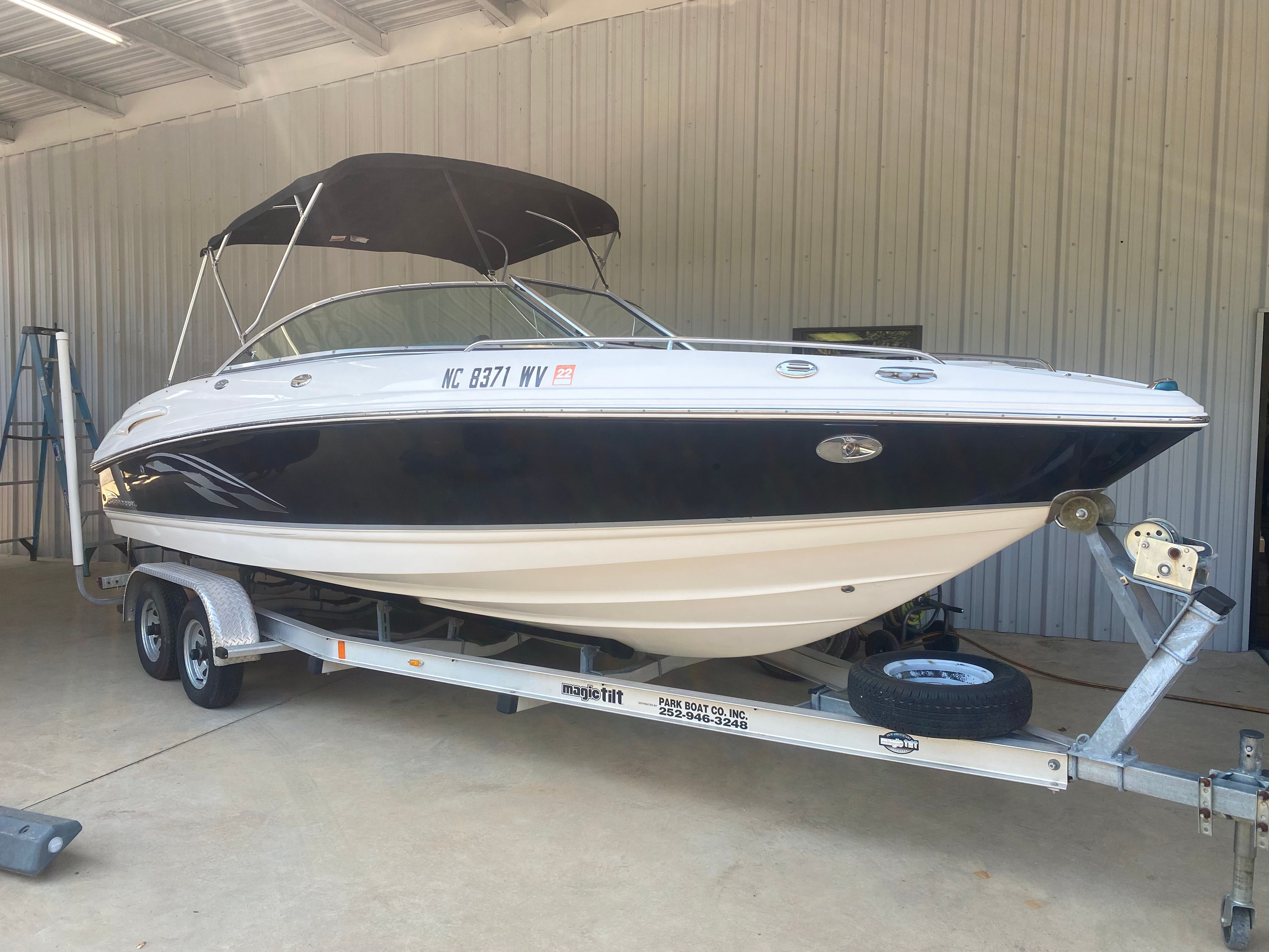2004 Chaparral 220 SSi