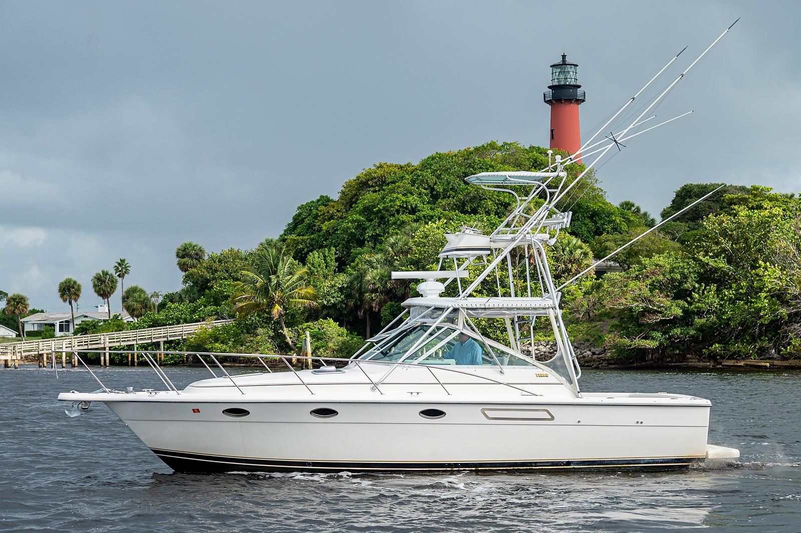 1995 Tiara Yachts 3100 Open with Tower, Palm Beach Gardens Florida