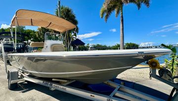 2016 Tidewater 1910 Bay Max