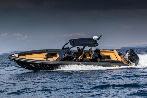 High performance boats for sale 