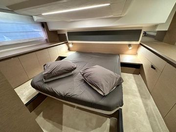 2023 Prestige 420
