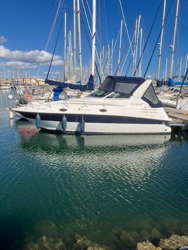 2001 Cruisers YACHT 2870 EXPRESS