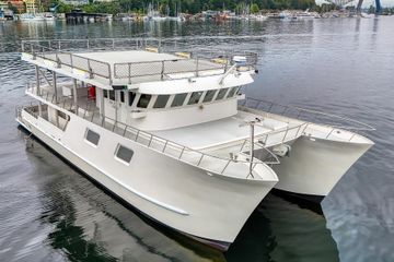 2007 MetalCraft 92' Catamaran