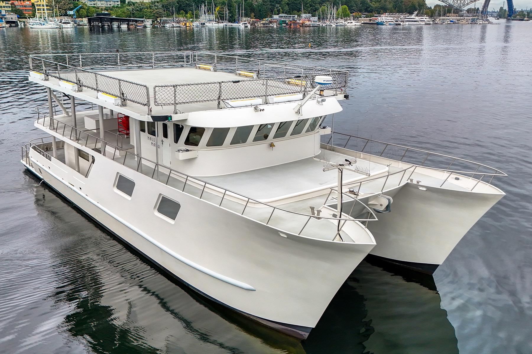 2007 MetalCraft 92' Catamaran