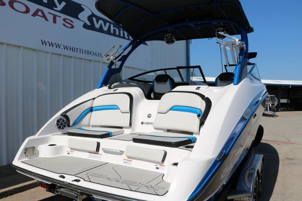 2016 Yamaha 242X E-Series, a high end tow sports boat with bold styling and  graphics. #yamahaboats #yamaha242x #boating