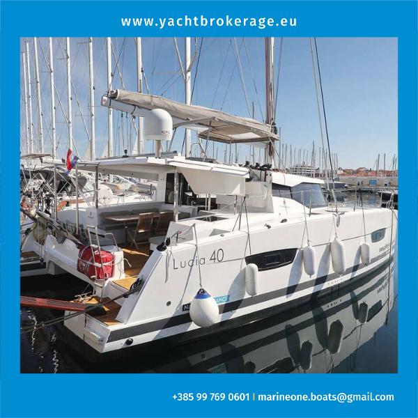 Fountaine Pajot Lucia 40