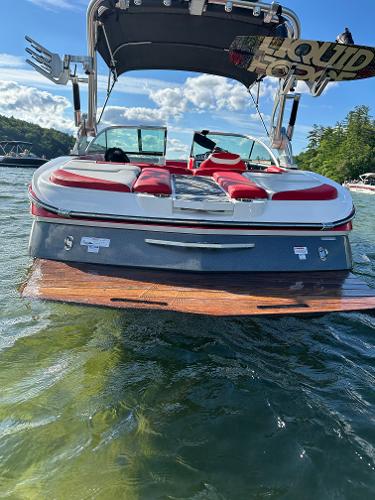 2014 MasterCraft X2