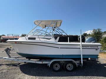 2004 Grady-White Adventure 208
