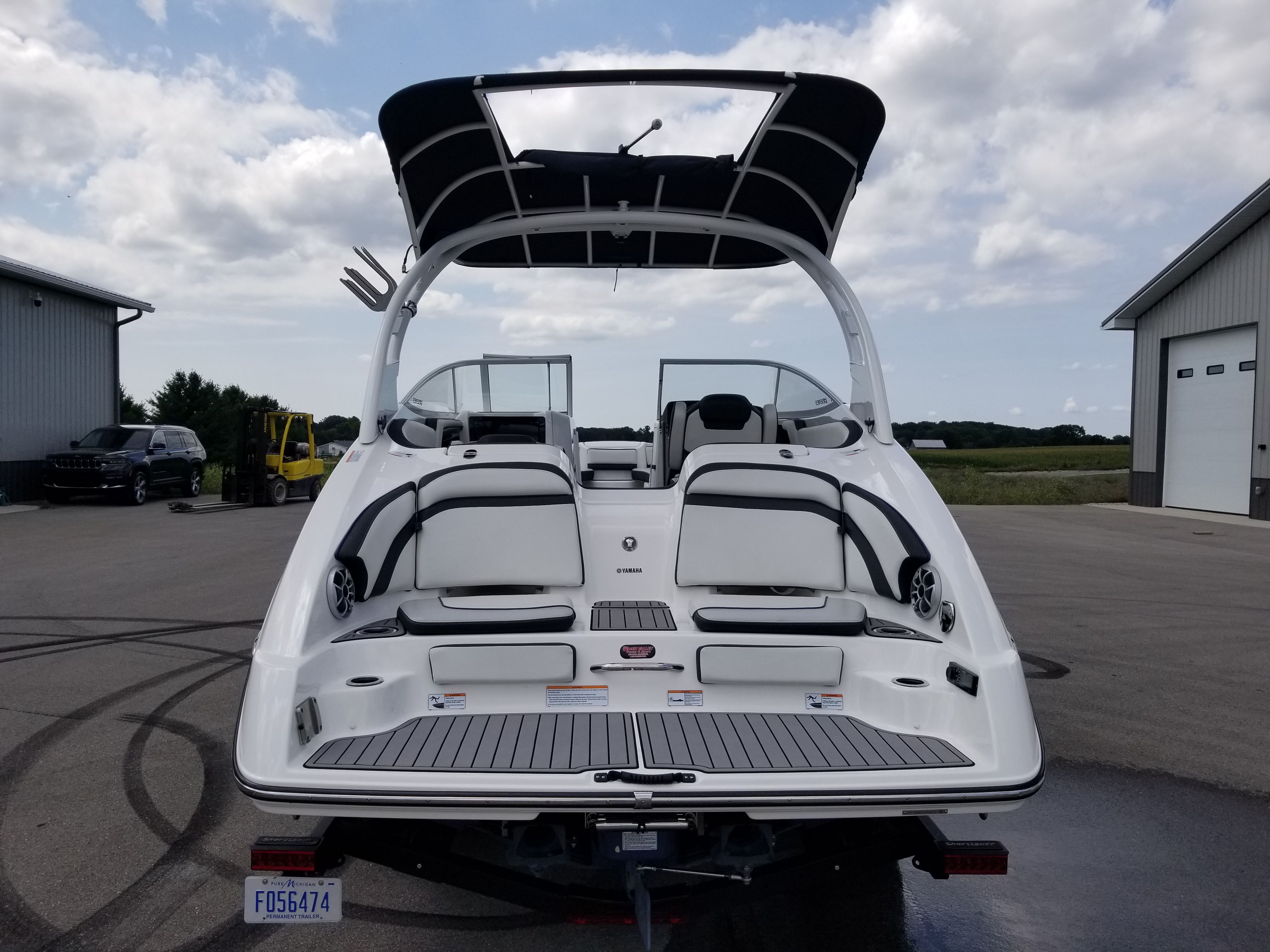 2019 Yamaha Boats AR242 Limited