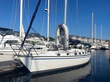 1983 Endeavour E 35