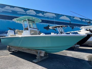 2026 Sportsman Masters 247OE Bay Boat