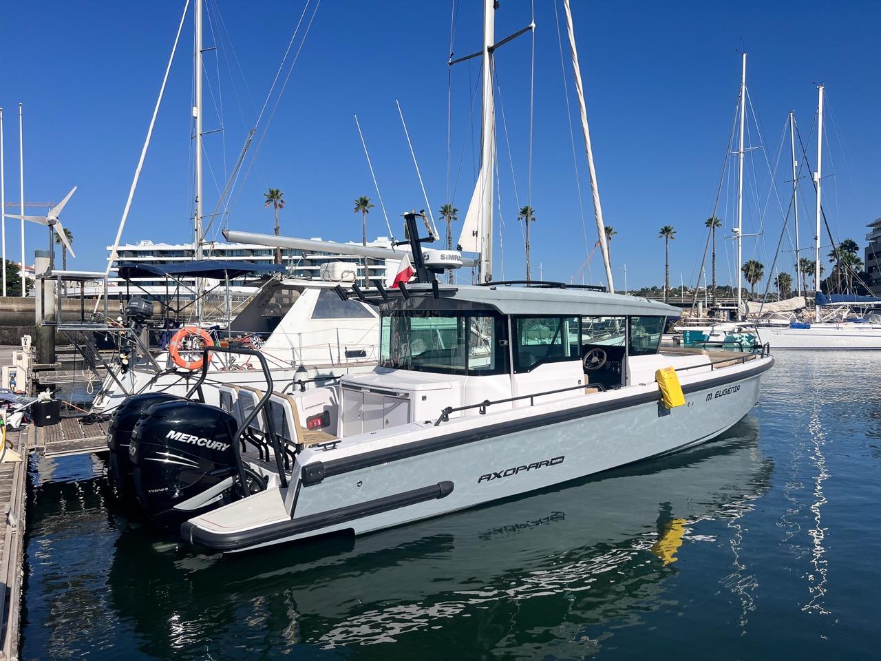 2020 Axopar 37 Cross Cabin