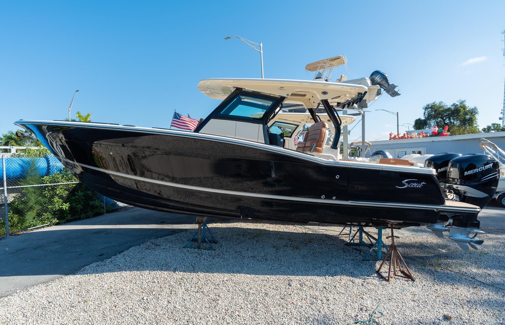 2026 Scout 330 LXF