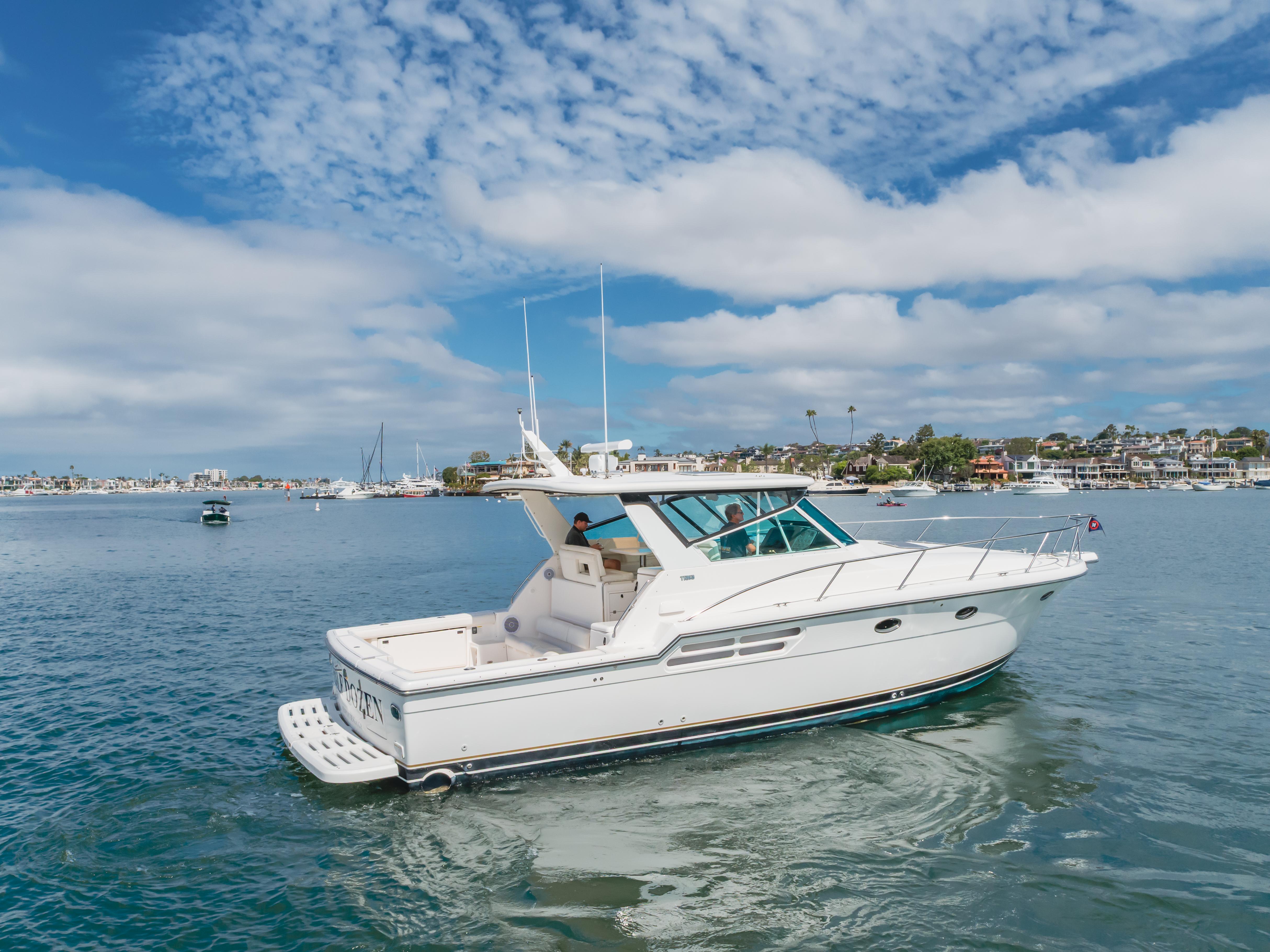 2001 Tiara Yachts 4100 Open