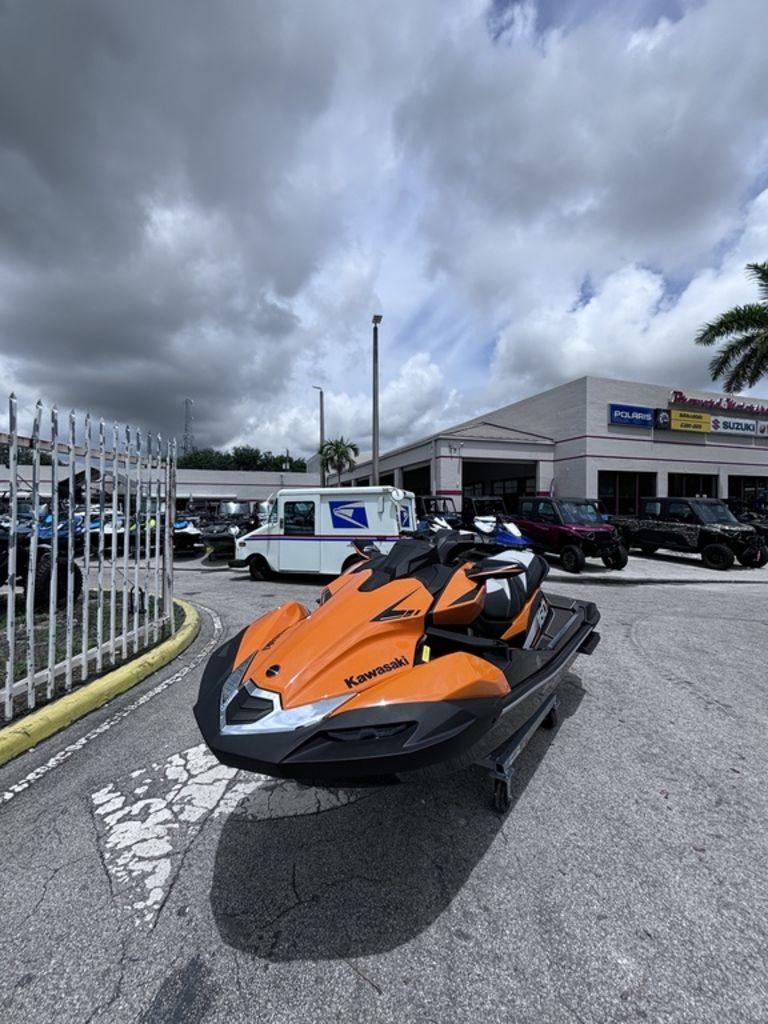 2025 Kawasaki Ultra® 160LX-S