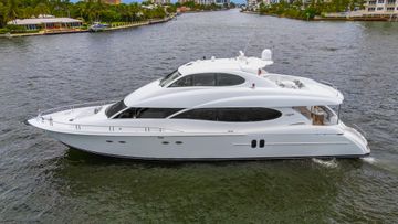 2002 Lazzara 80 Skylounge