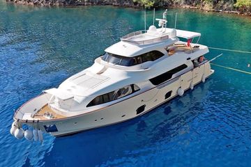 2011 Custom Line Navetta 26