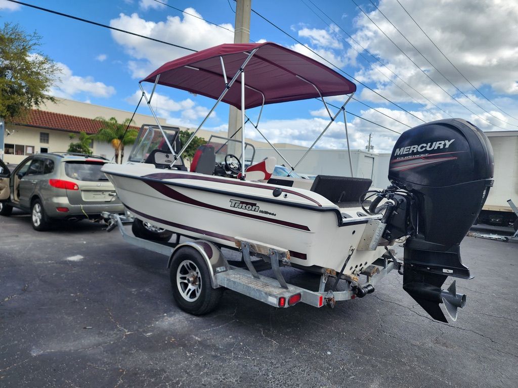 2014 Triton 186 Fishunter