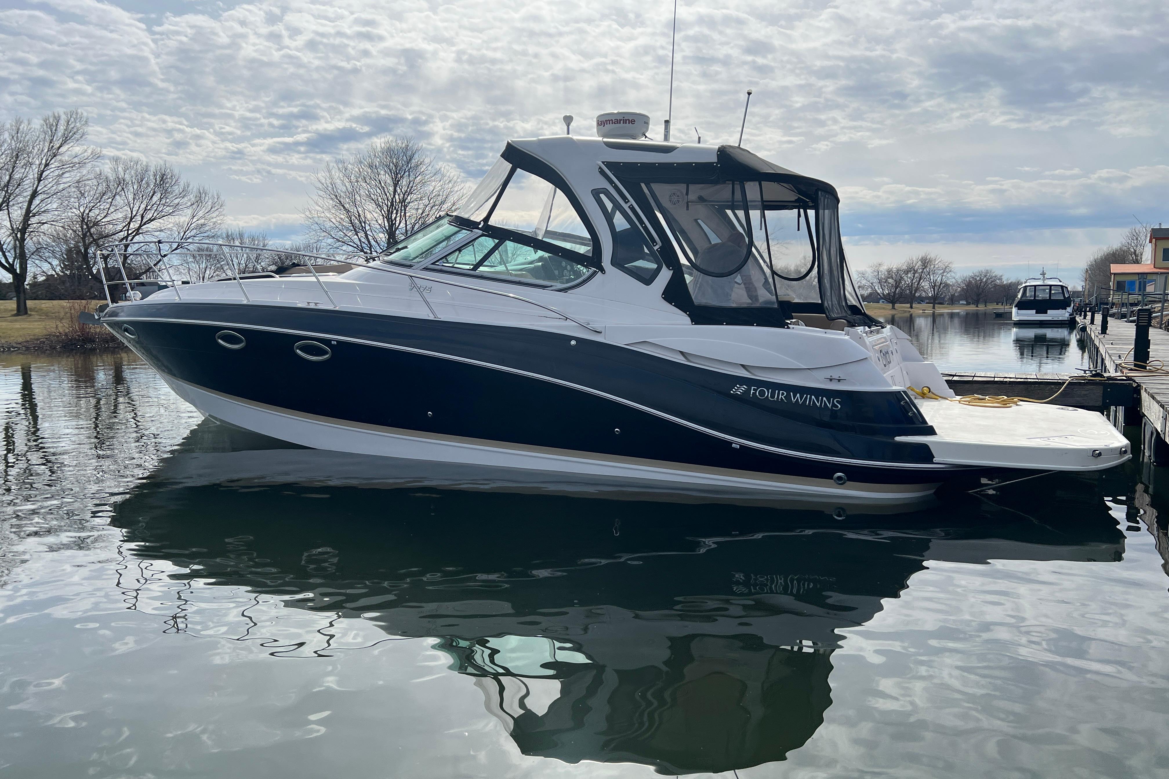 2015 Four Winns 375 Vista