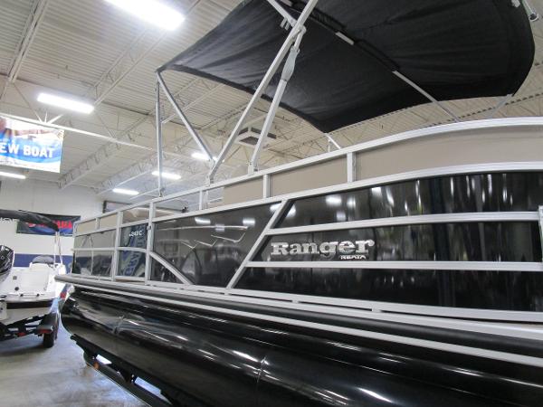 2024 Ranger Reata 243C