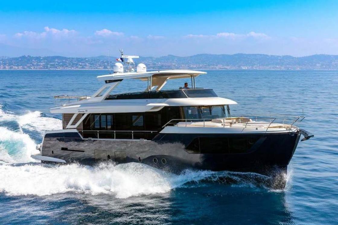 2019 Absolute Navetta 73