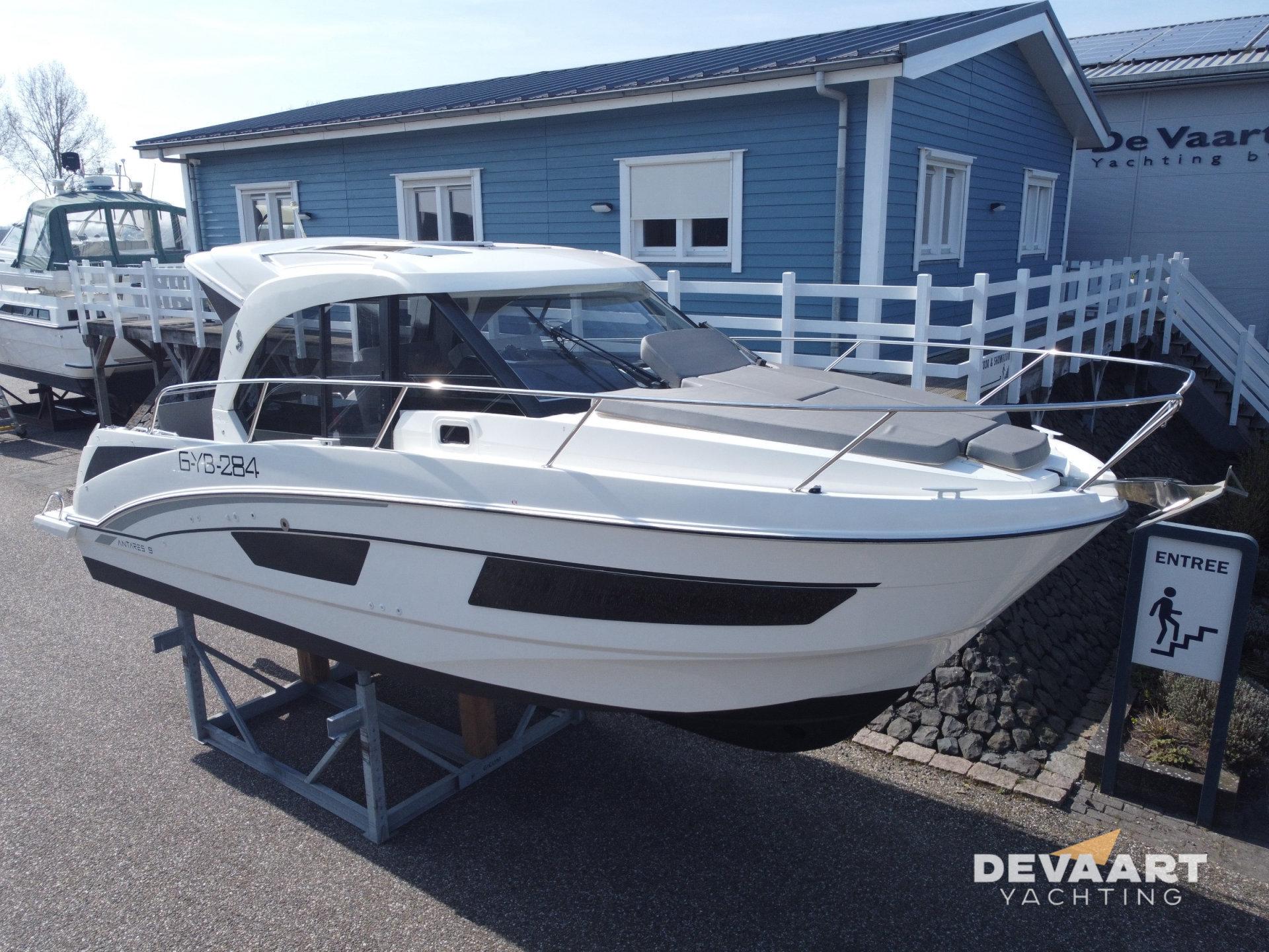2019 Beneteau Antares 9