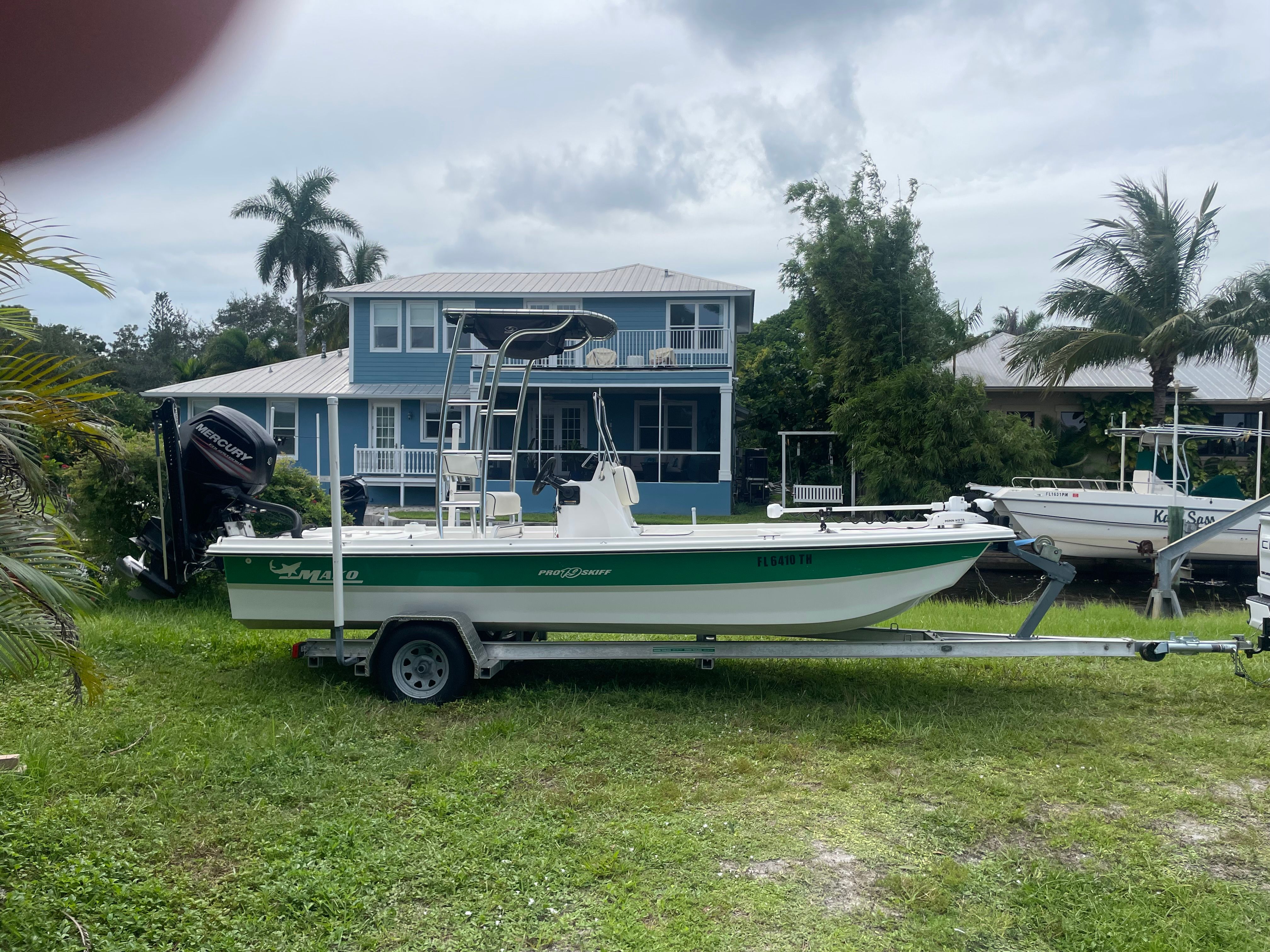 Mako Pro Skiff 19 CC