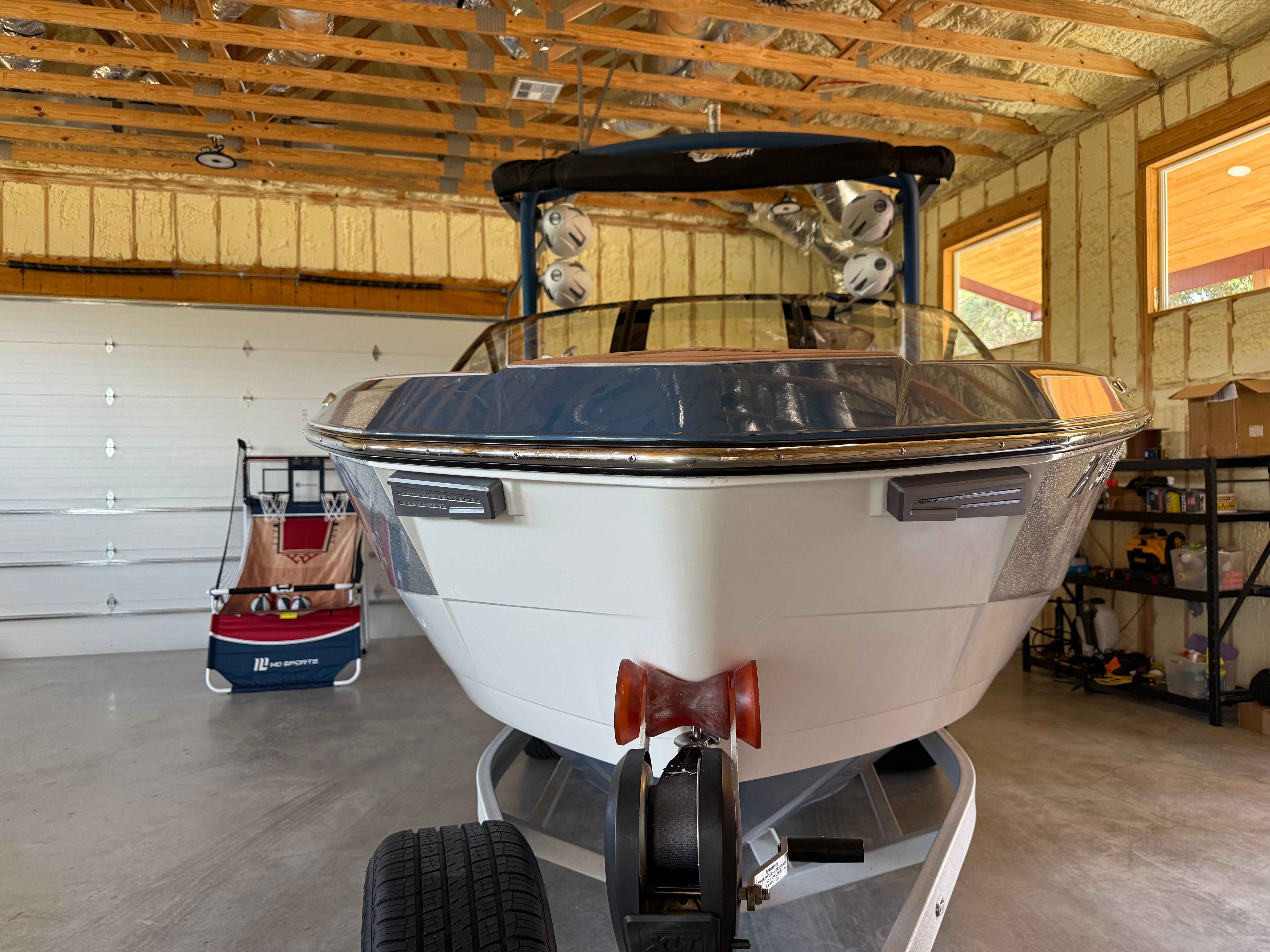 2023 Malibu Wakesetter 26 LSV
