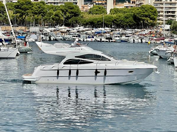 2007 Genesis Boats 37 Flybridge