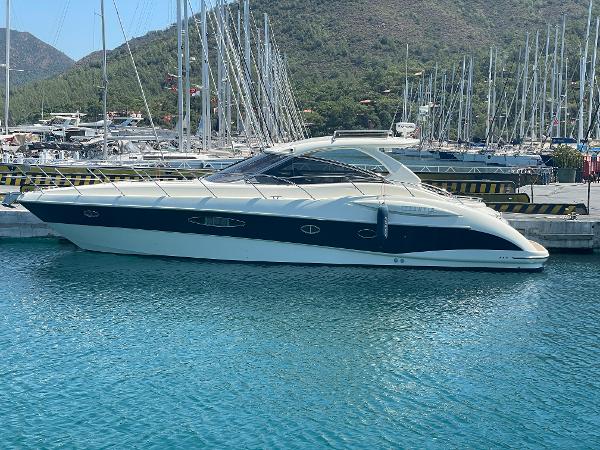 2004 Atlantis 47 Express Cruiser for sale - YachtWorld