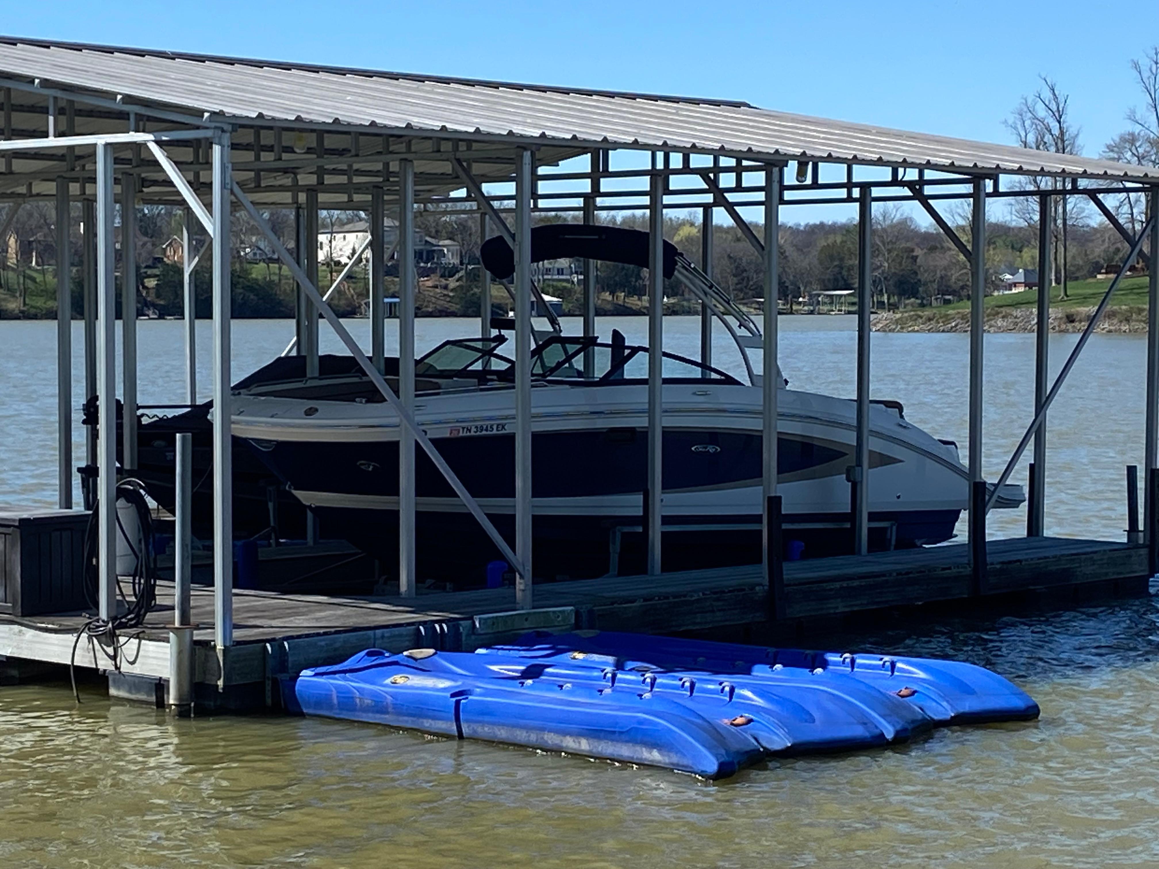 2016 Sea Ray 270 Sundeck
