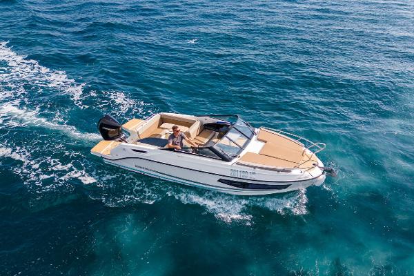 2023 Quicksilver Activ 755 Cruiser