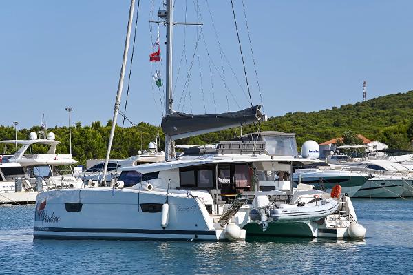 Fountaine Pajot Saona 47 Fountaine Pajot Saona 47