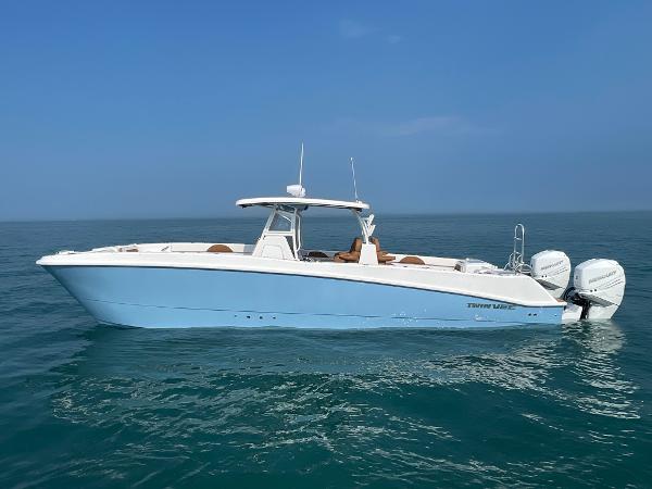 2023 Twin Vee 340 GFX