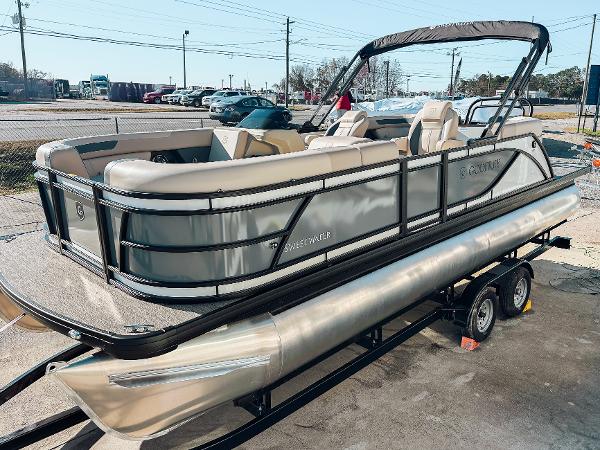 2025 Godfrey Sweetwater 20'-22' Split Bench Tritoon - 2086 SB